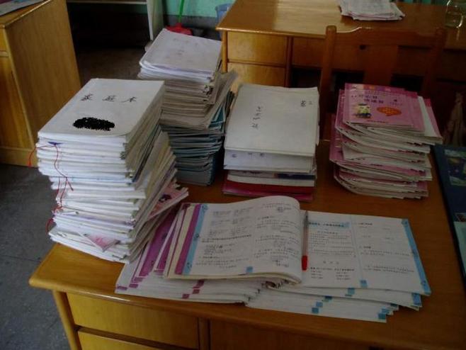 现代对人民教师,清洁工,护士,医生,邮递员,解放