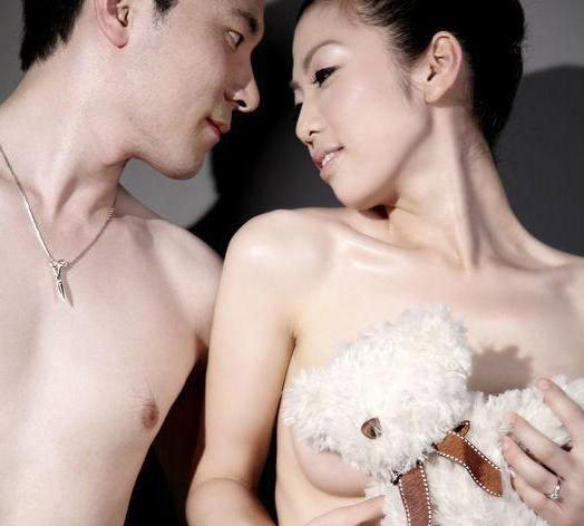 裸婚纱照_婚纱照风格(3)