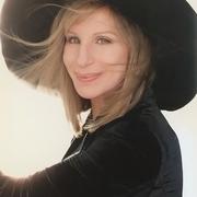 歌手Barbra Streisand的头像