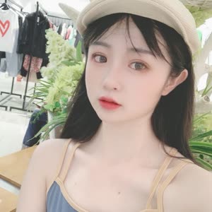白七七